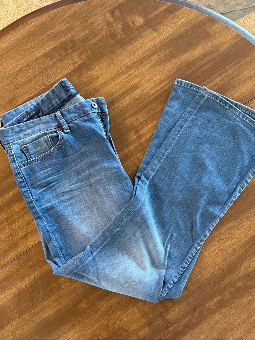 Lucky Brand Mid Rise Sweet Boot Cut Jeans in Size 33